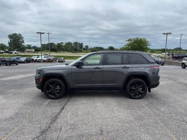2023 Jeep Grand Cherokee Altitude 4x4