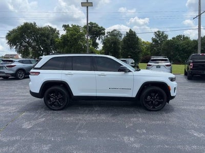 2023 Jeep Grand Cherokee Altitude 4x4