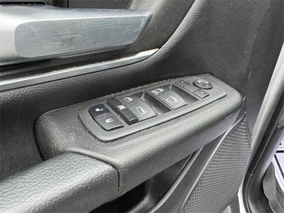 2022 RAM 1500 Big Horn Crew Cab 4x4 5'7" Box