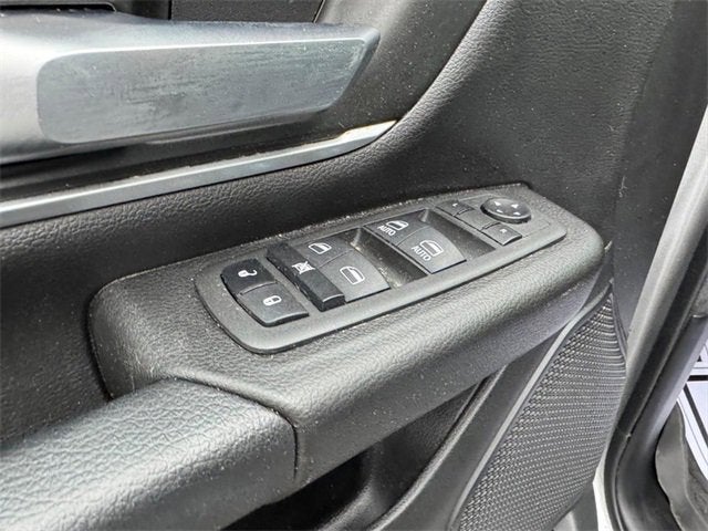 2022 RAM 1500 Big Horn Crew Cab 4x4 5'7" Box