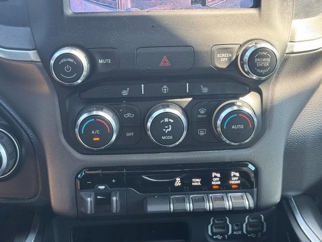 2021 RAM 1500 Big Horn Crew Cab 4x4 5'7" Box