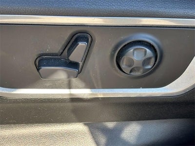 2020 RAM 1500 Laramie Crew Cab 4x4 5'7" Box