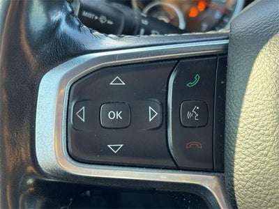 2020 RAM 1500 Laramie Crew Cab 4x4 5'7" Box