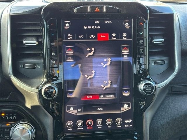 2020 RAM 1500 Laramie Crew Cab 4x4 5'7" Box