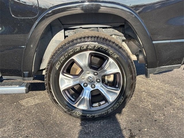 2020 RAM 1500 Laramie Crew Cab 4x4 5'7" Box