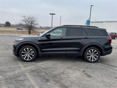 2022 Ford Explorer ST-Line