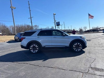 2025 Ford Explorer Platinum