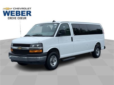 2025 Chevrolet Express Passenger 1LT