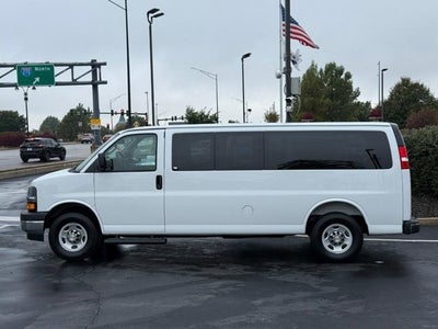 2025 Chevrolet Express Passenger 1LT