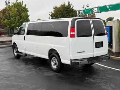 2025 Chevrolet Express Passenger 1LT