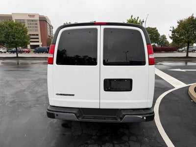 2025 Chevrolet Express Passenger 1LT