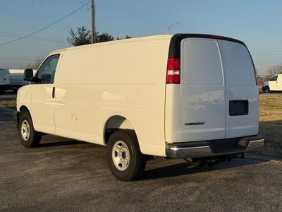 2025 Chevrolet Express Cargo WT