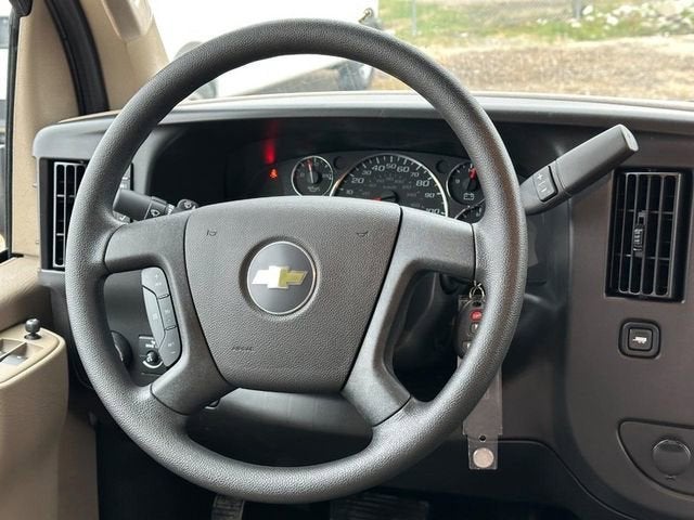 2025 Chevrolet Express Cargo WT
