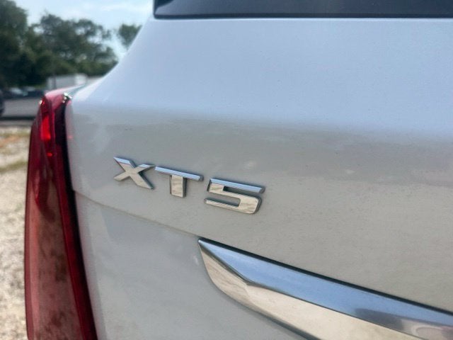 2022 Cadillac XT5 AWD Premium Luxury