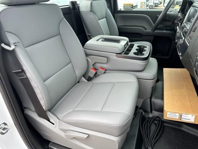 2024 Chevrolet Silverado 5500 HD Work Truck