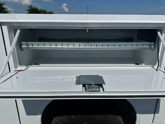 2024 Chevrolet Silverado 5500 HD Work Truck