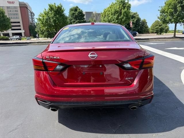 2024 Nissan Altima SR Intelligent AWD
