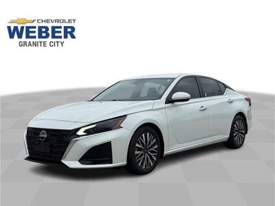 2023 Nissan Altima SV FWD