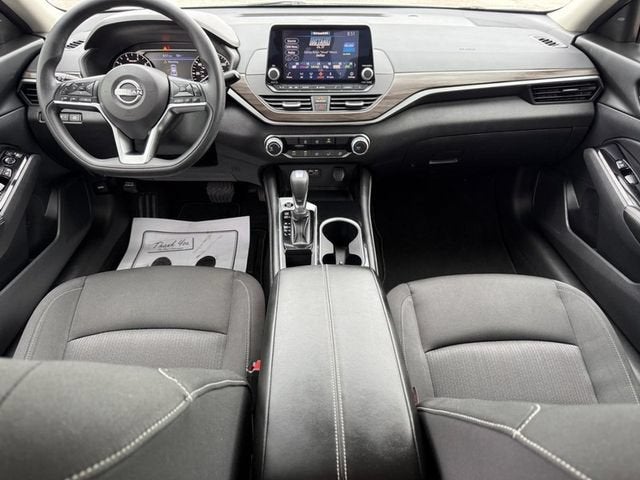 2023 Nissan Altima SV FWD