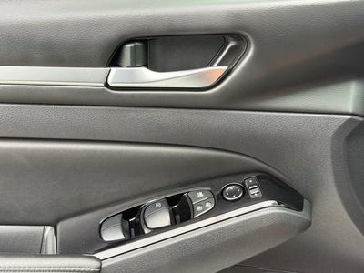 2023 Nissan Altima SV FWD