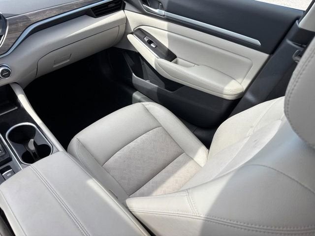 2025 Nissan Altima SL AWD