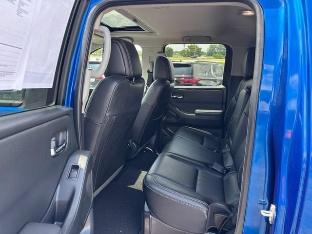 2024 Nissan Frontier Crew Cab SL 4x2