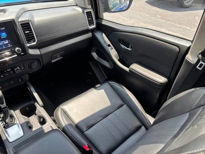 2024 Nissan Frontier Crew Cab SL 4x2
