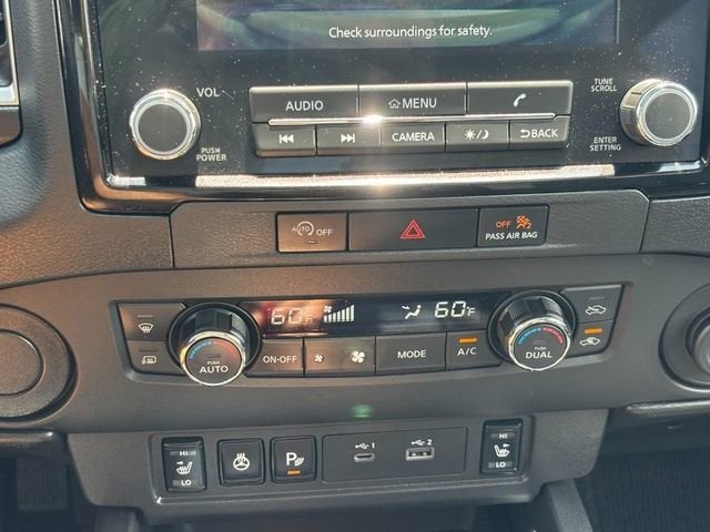 2024 Nissan Frontier Crew Cab SL 4x2