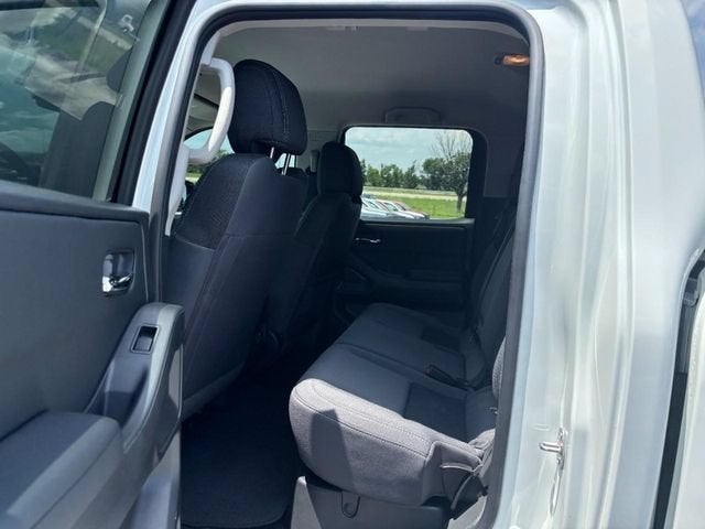 2025 Nissan Frontier Crew Cab SV 4x4