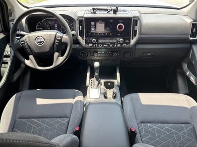 2025 Nissan Frontier Crew Cab SV 4x4