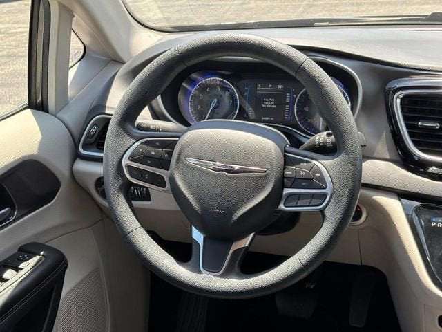2020 Chrysler Pacifica Touring