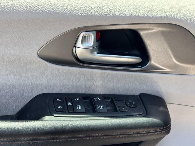 2020 Chrysler Pacifica Touring