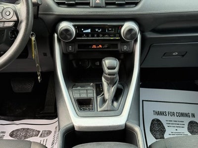 2025 Toyota RAV4 LE
