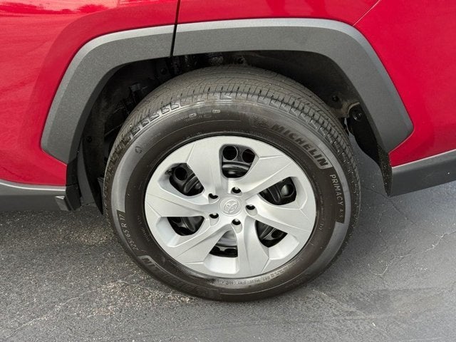 2025 Toyota RAV4 LE