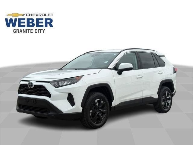 2019 Toyota RAV4 LE