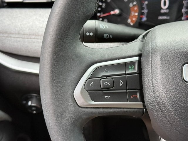 2023 Jeep Compass Latitude Lux FWD