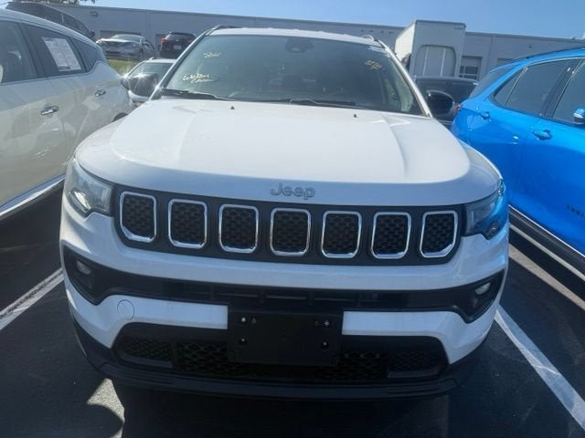 2023 Jeep Compass Latitude Lux FWD