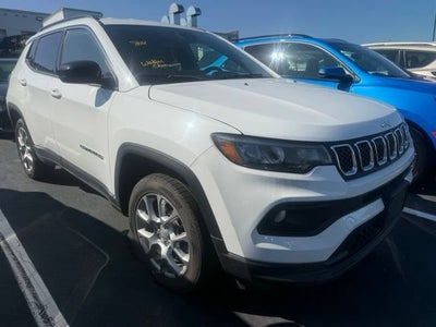 2023 Jeep Compass Latitude Lux FWD