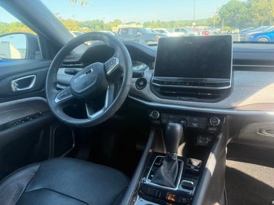 2023 Jeep Compass Latitude Lux FWD