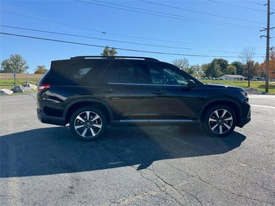 2023 Honda Pilot AWD Elite