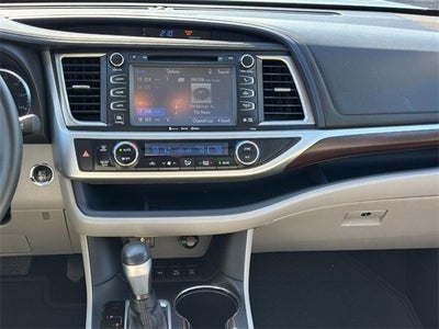 2016 Toyota Highlander Limited Platinum V6
