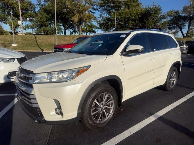 2018 Toyota Highlander SE