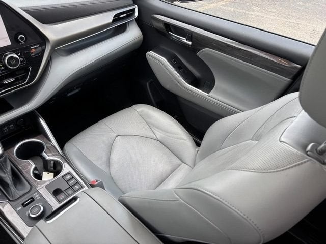 2023 Toyota Highlander Limited