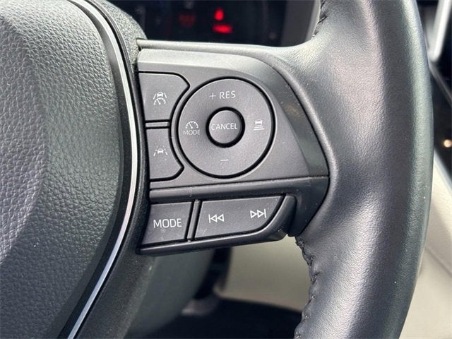 2024 Toyota Corolla Cross XLE