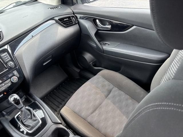 2021 Nissan Rogue Sport SV FWD Xtronic CVT