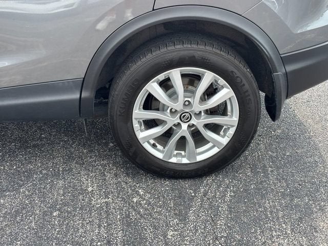 2021 Nissan Rogue Sport SV FWD Xtronic CVT