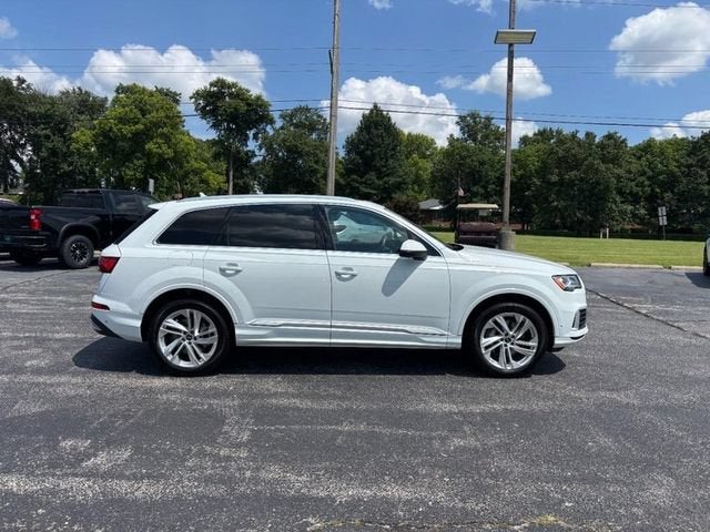 2023 Audi Q7 Premium 45 TFSI quattro Tiptronic