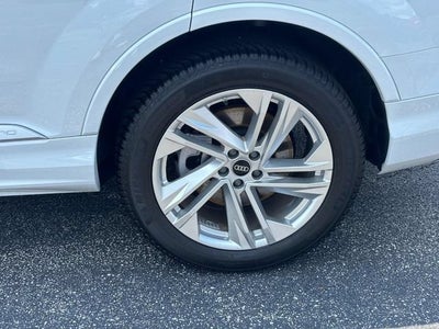 2023 Audi Q7 Premium 45 TFSI quattro Tiptronic