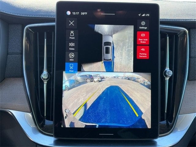 2025 Volvo XC90 Plus