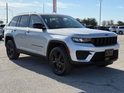 2024 Jeep Grand Cherokee Altitude *ONE OWNER*